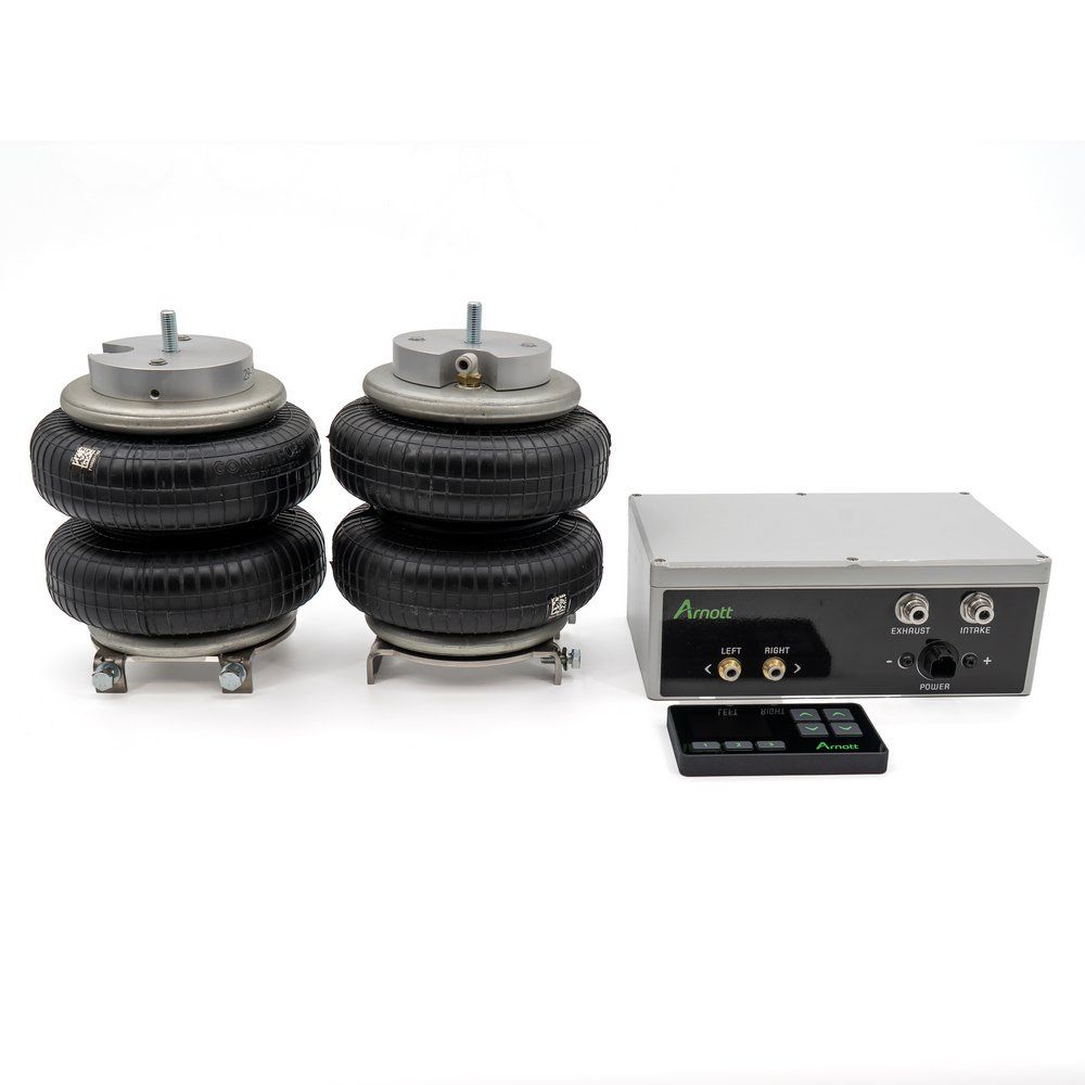 Zusatzluftfeder-Kit Hinterachse Ford Transit V363 FWD ab Bj. 2006, mit 8" ContiTech Luftbälge inkl. kabelloser Arnott Steuereinheit und fahrzeugspezifischem Montageadapter für die Box unter dem Fahrzeug, inkl. Auflastgutachten.